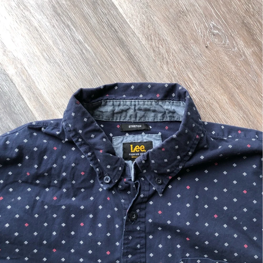 Lee Men's Dark Blue Polka Dot Shirt Regular Fit